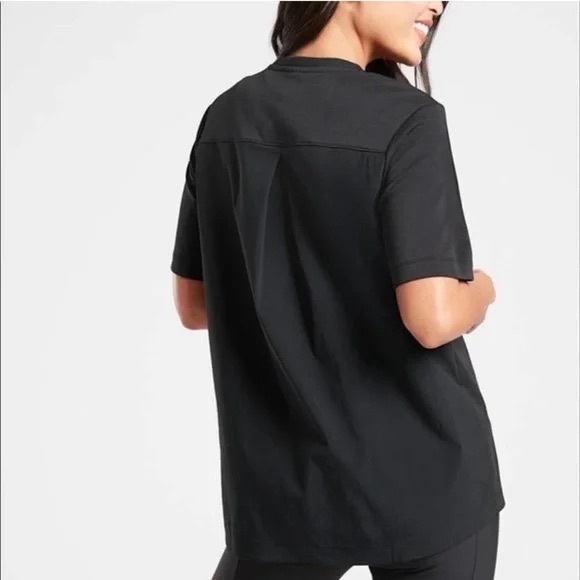 NWT Athleta Black Gallery Tee XSP - Picture 2 of 11